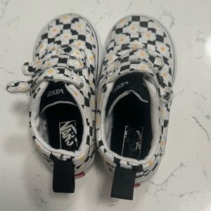 Gently Worn VANS shoes toddler size 8.0
